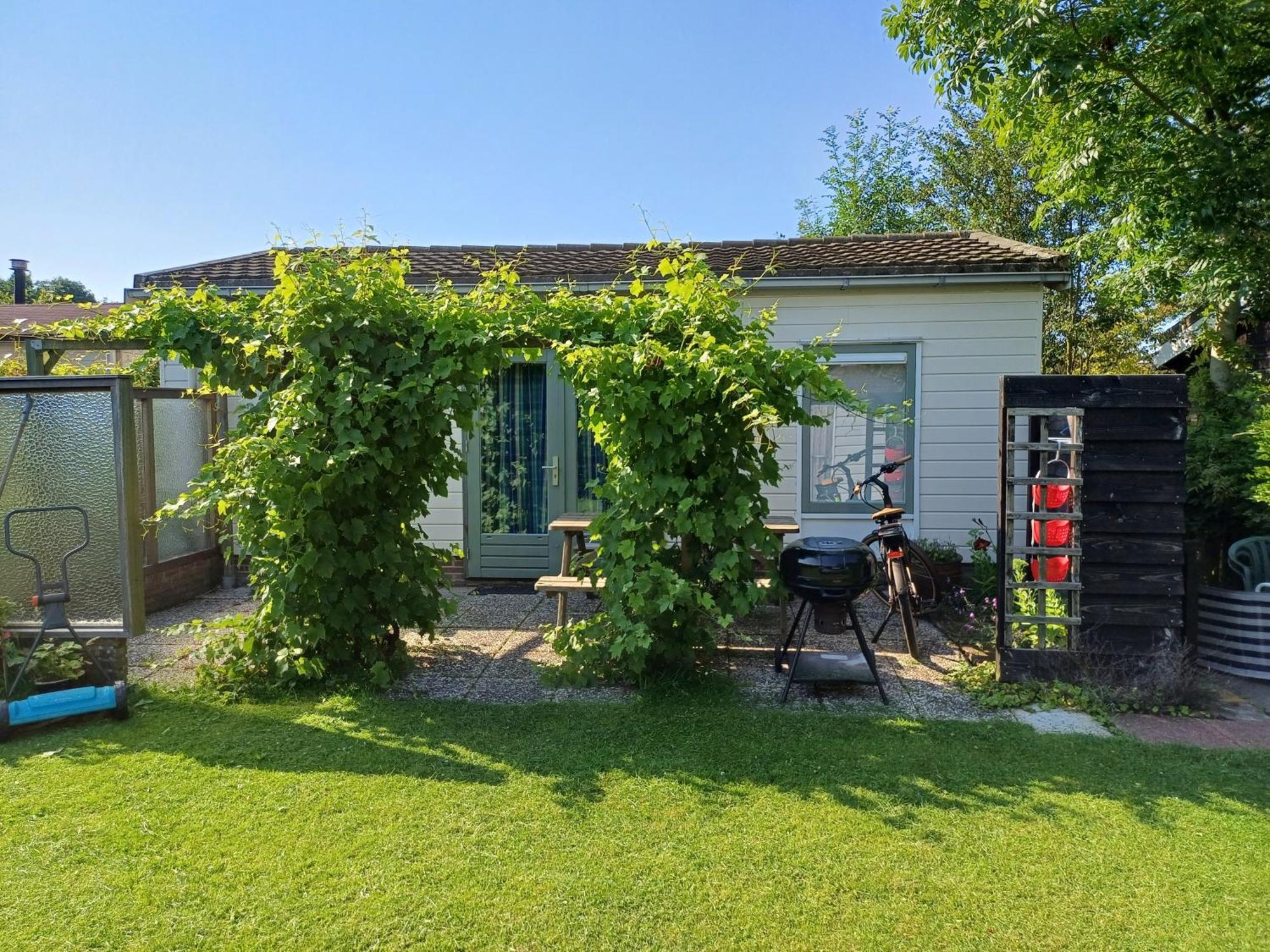 Vila Vrije Vogels Warmenhuizen Exteriér fotografie